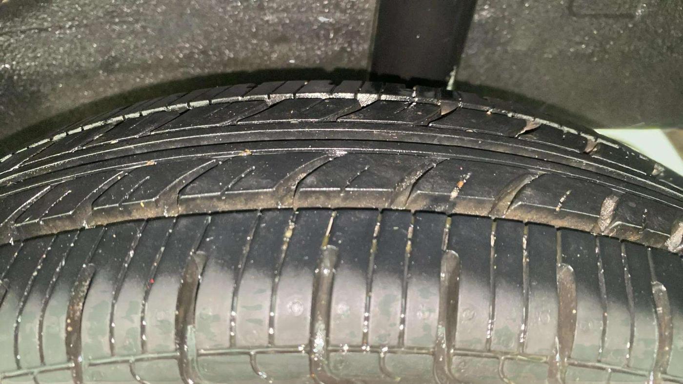 2017 Datsun Redi Go T (O), Petrol, Manual, 52,772 km, Left Rear Tyre Tread