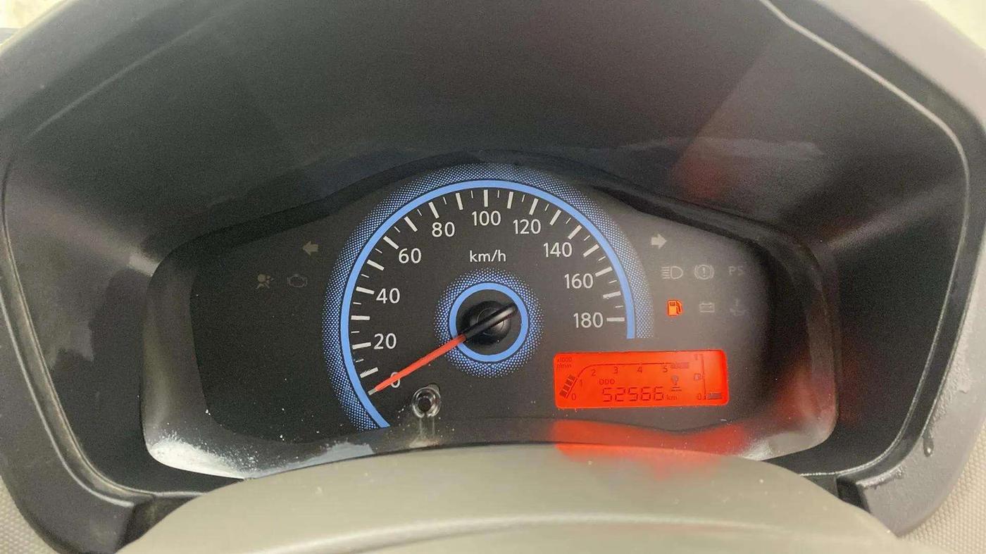 2017 Datsun Redi Go T (O), Petrol, Manual, 52,772 km, Odometer Image