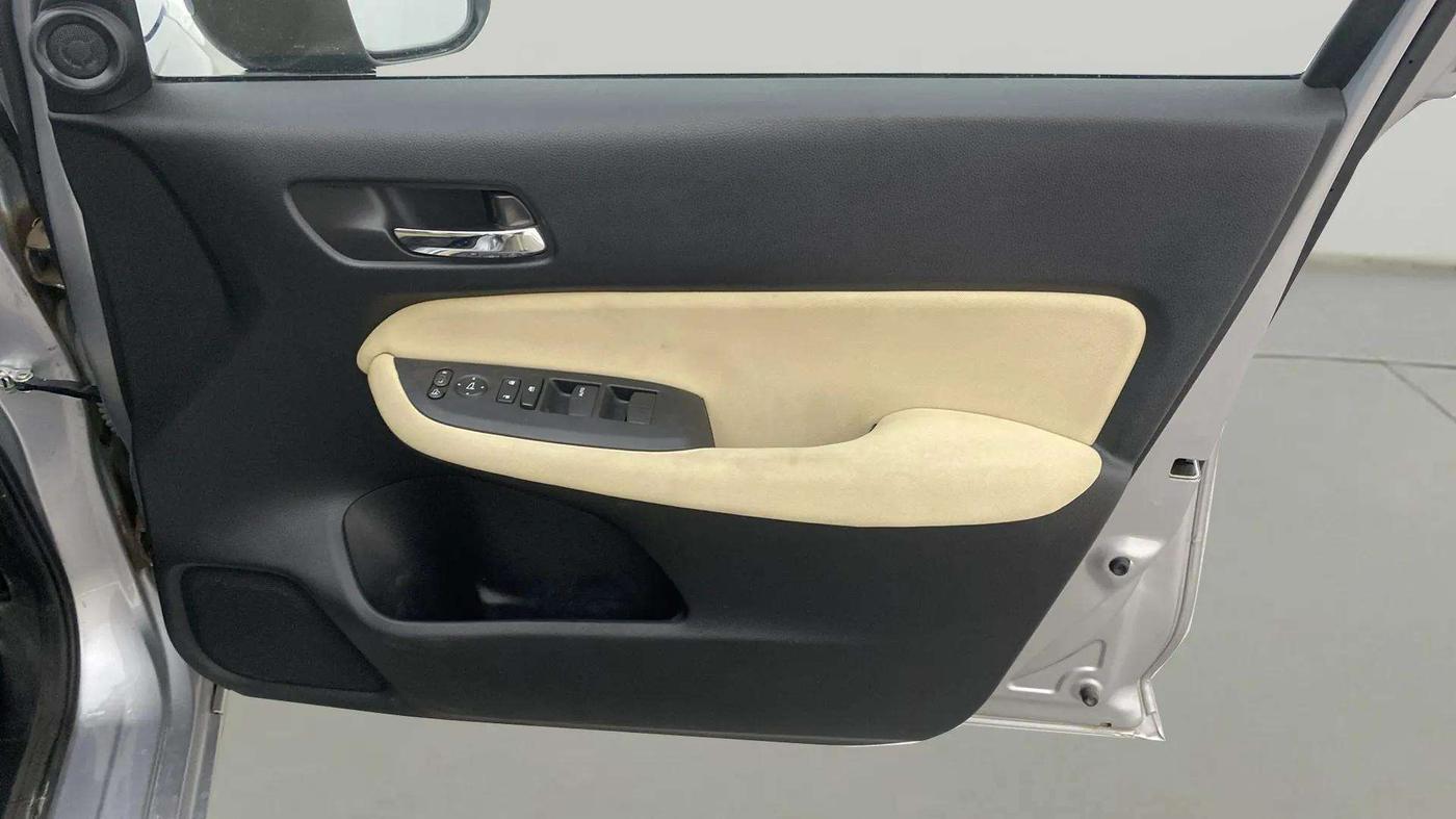 2021 Honda City 1.5L I-VTEC VX CVT, Petrol, Automatic, 25,541 km, Driver Side Door Panels Control