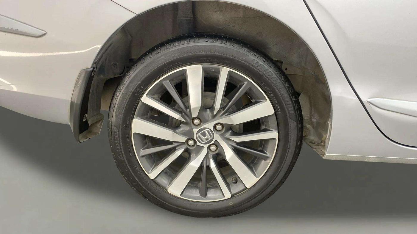 2021 Honda City 1.5L I-VTEC VX CVT, Petrol, Automatic, 25,541 km, Right Rear Wheel
