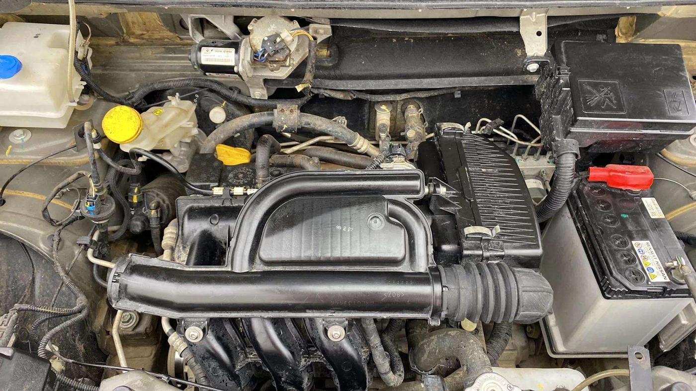 2023 Renault Kwid RXT 1.0, Petrol, Manual, 17,449 km, Engine View