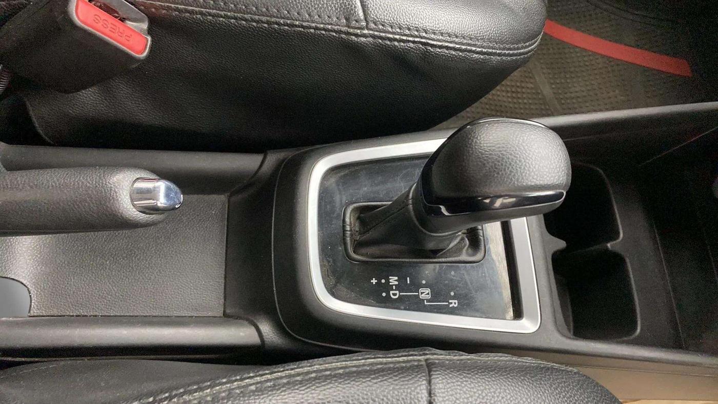 2020 Maruti Swift VXI AMT, Petrol, Automatic, 68,637 km, Gear Lever