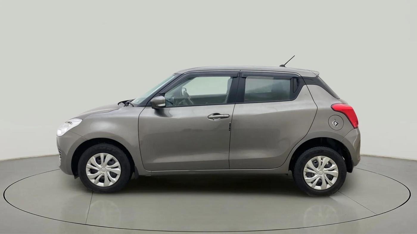 2020 Maruti Swift VXI AMT, Petrol, Automatic, 68,637 km, Left Side