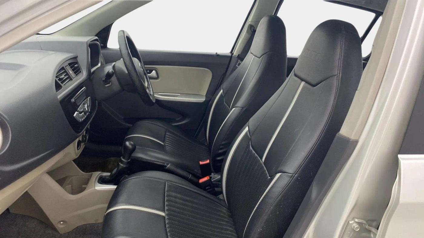 2018 Maruti Alto K10 VXI, Petrol, Manual, 32,293 km, Right Side Front Door Cabin