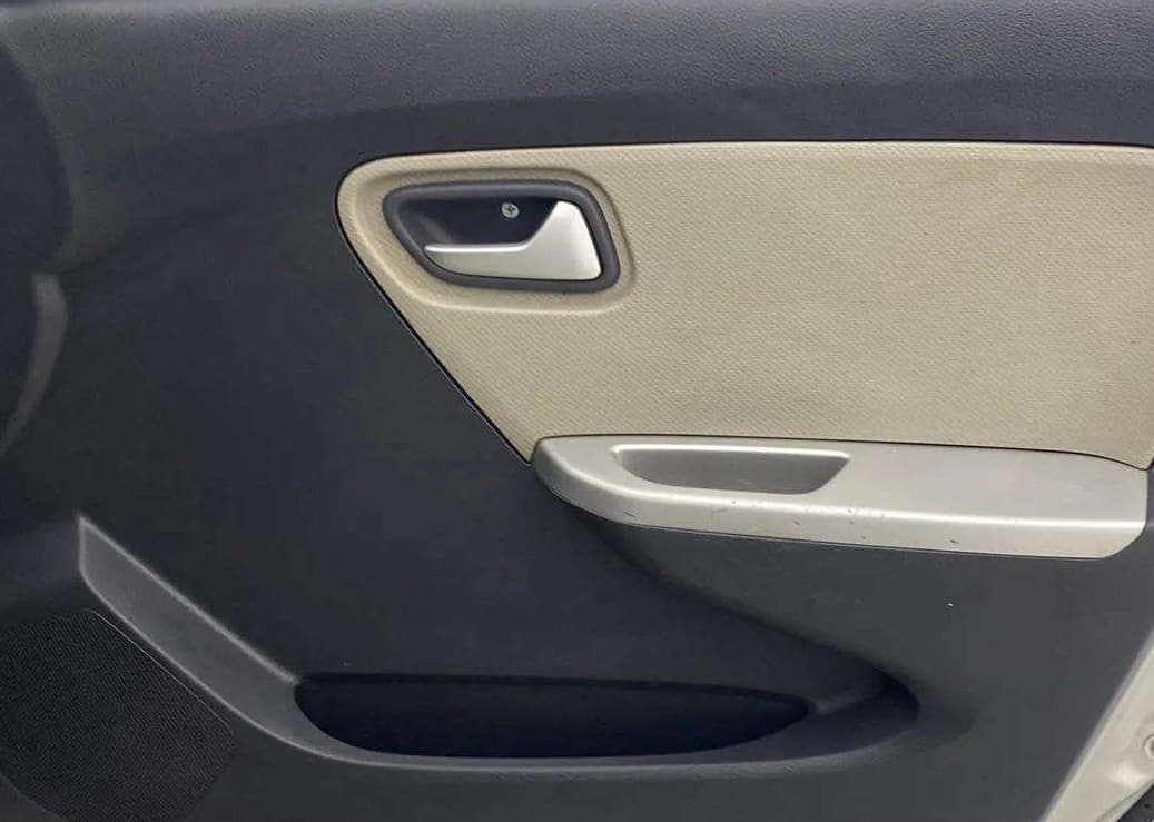 2018 Maruti Alto K10 VXI, Petrol, Manual, 32,293 km, Driver Side Door Panels Control