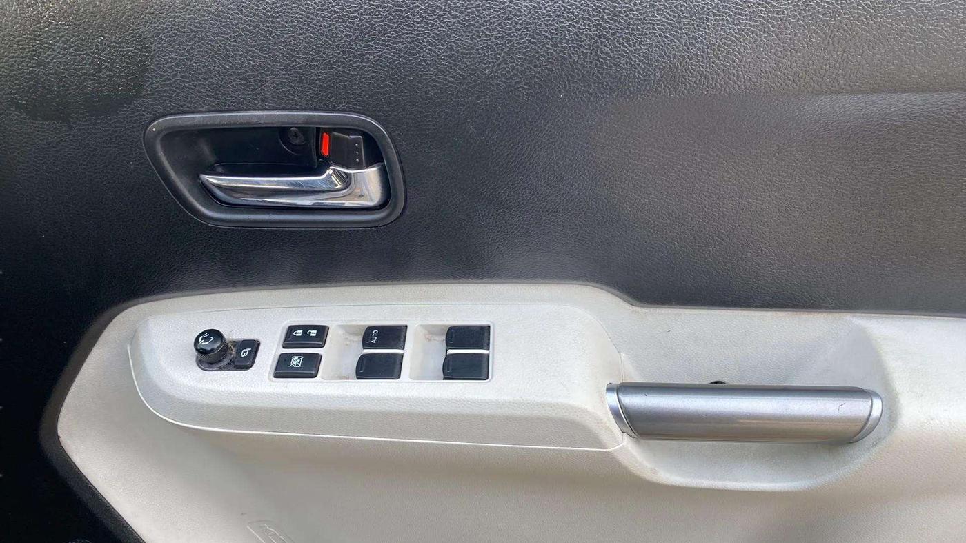 2020 Maruti IGNIS ZETA 1.2, Petrol, Manual, 52,729 km, Driver Side Door Panels Control