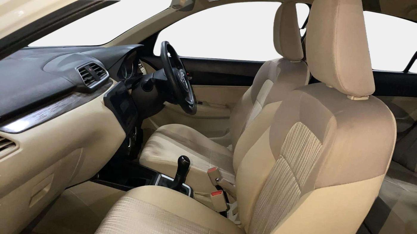 2021 Maruti Dzire VXI, Petrol, Manual, 26,001 km, Right Side Front Door Cabin