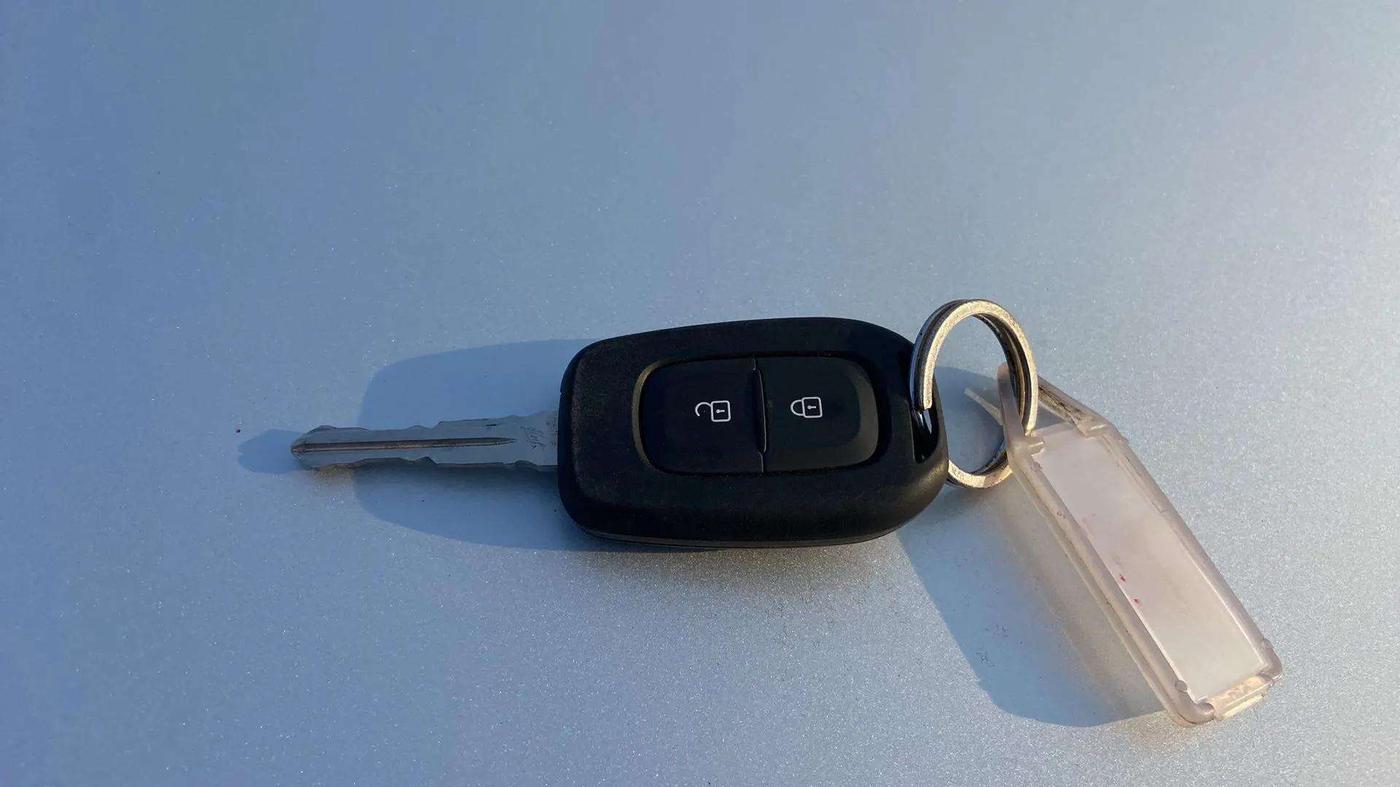 2020 Renault Duster RXS 1.5 PETROL MT, Petrol, Manual, 21,932 km, Key Close Up