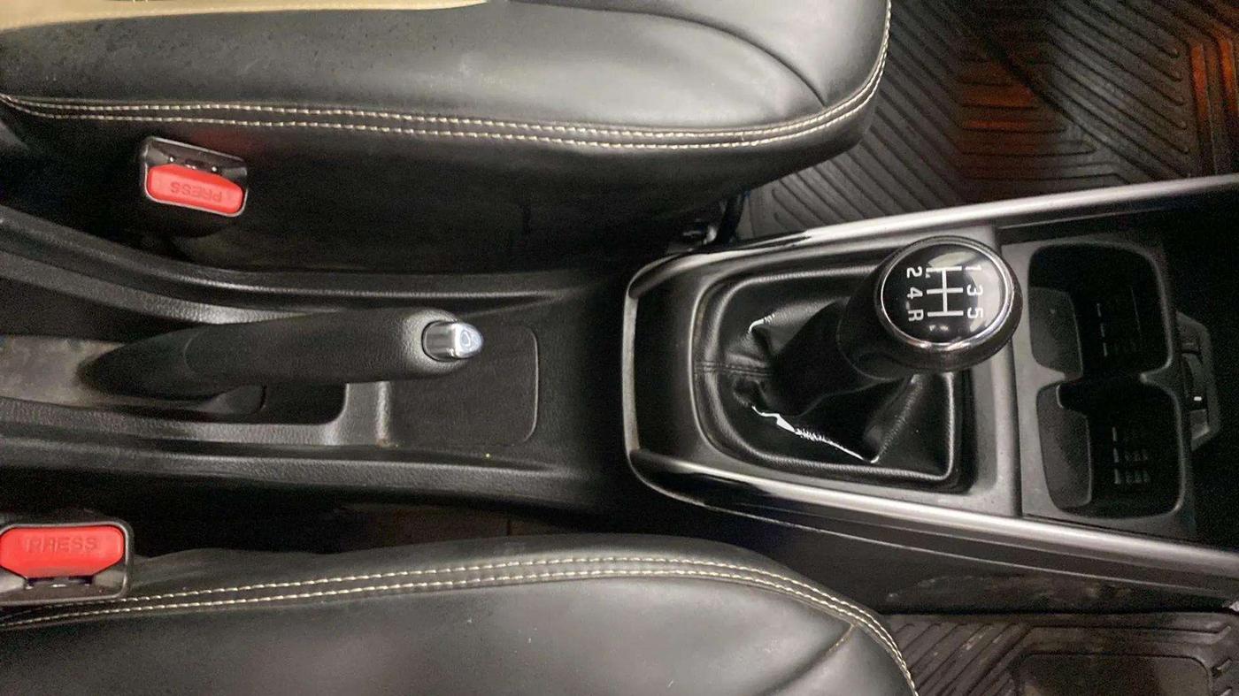 2022 Maruti XL6 ALPHA MT, Petrol, Manual, 79,451 km, Gear Lever