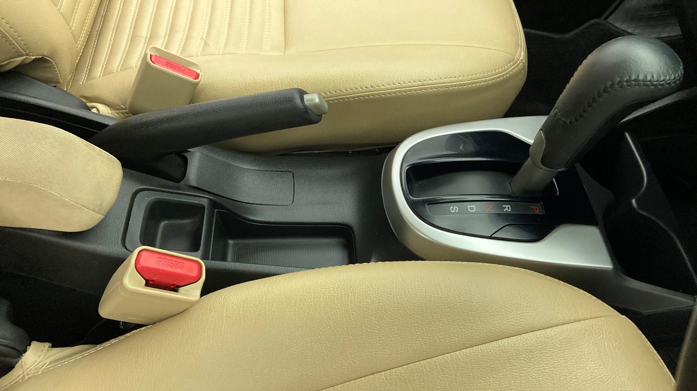 2019 Honda Jazz 1.2 VX AT, Petrol, Automatic, 5,183 km, Gear Lever