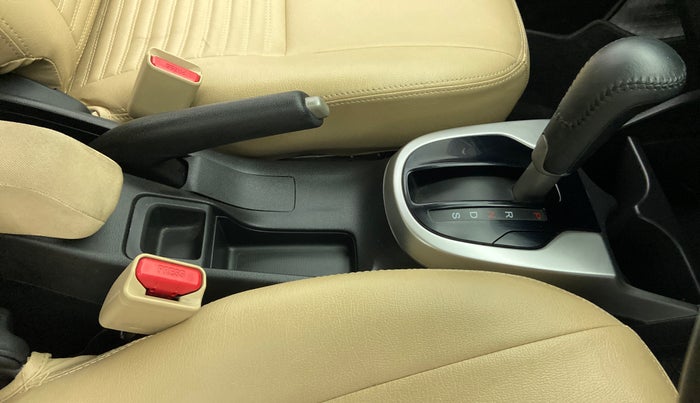 2019 Honda Jazz 1.2 VX AT, Petrol, Automatic, 5,183 km, Gear Lever