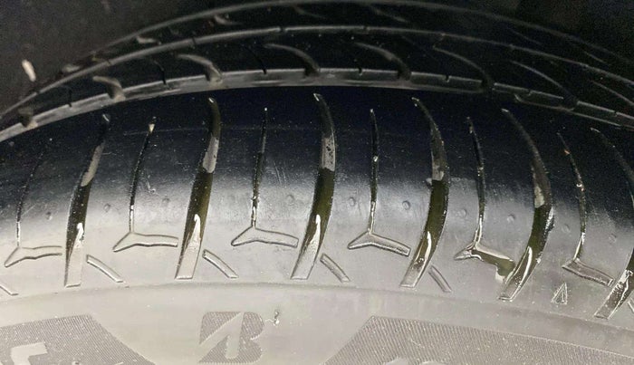 2018 Maruti Baleno ALPHA PETROL 1.2, Petrol, Manual, 87,120 km, Left Rear Tyre Tread