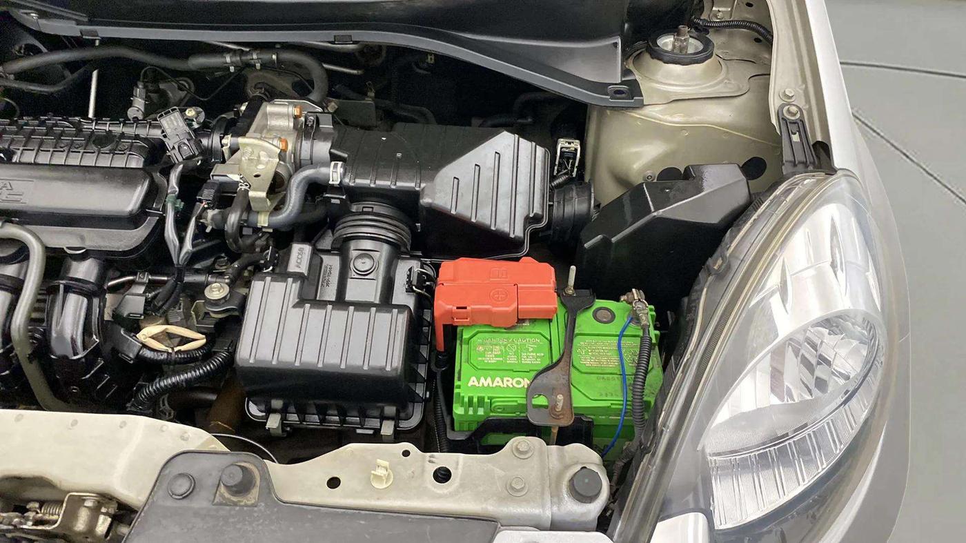 2014 Honda Brio VX MT, Petrol, Manual, 49,256 km, Engine View - Left