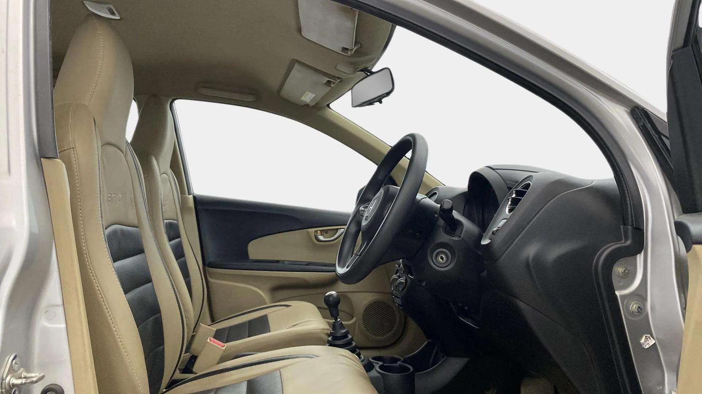 2014 Honda Brio VX MT, Petrol, Manual, 49,256 km, Right Side Front Door Cabin