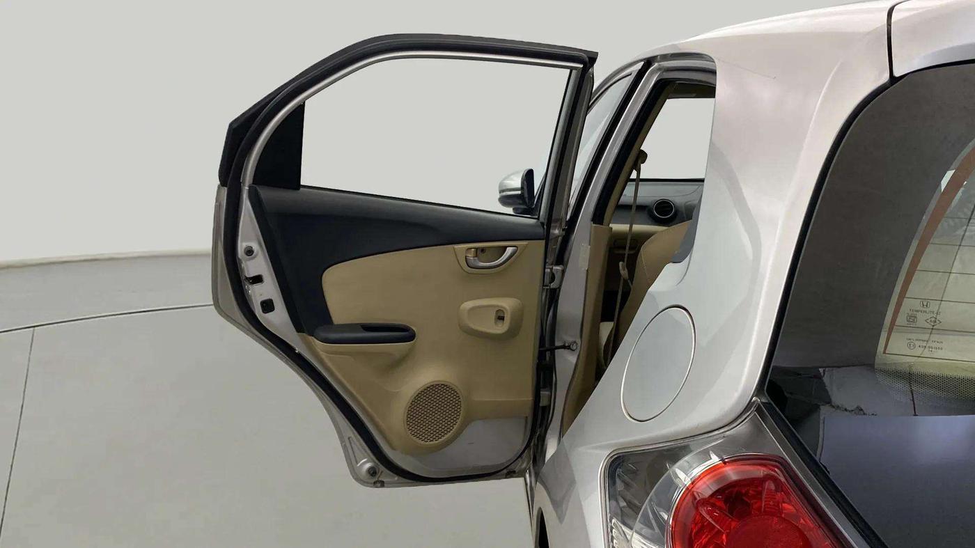 2014 Honda Brio VX MT, Petrol, Manual, 49,256 km, LHS Rear Door