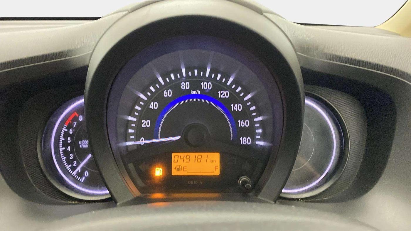 2014 Honda Brio VX MT, Petrol, Manual, 49,256 km, Odometer Image
