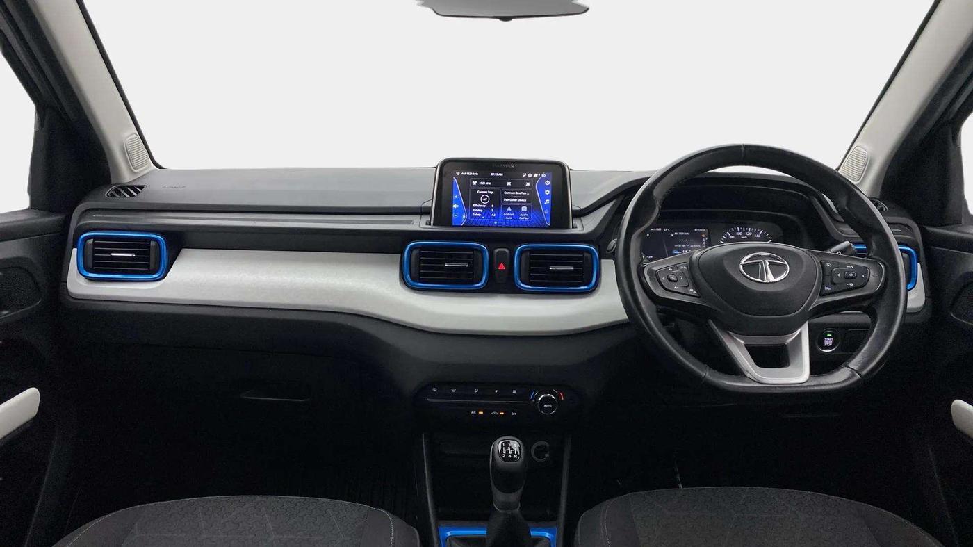 2022 Tata PUNCH CREATIVE  MT, Petrol, Manual, 34,207 km, Dashboard