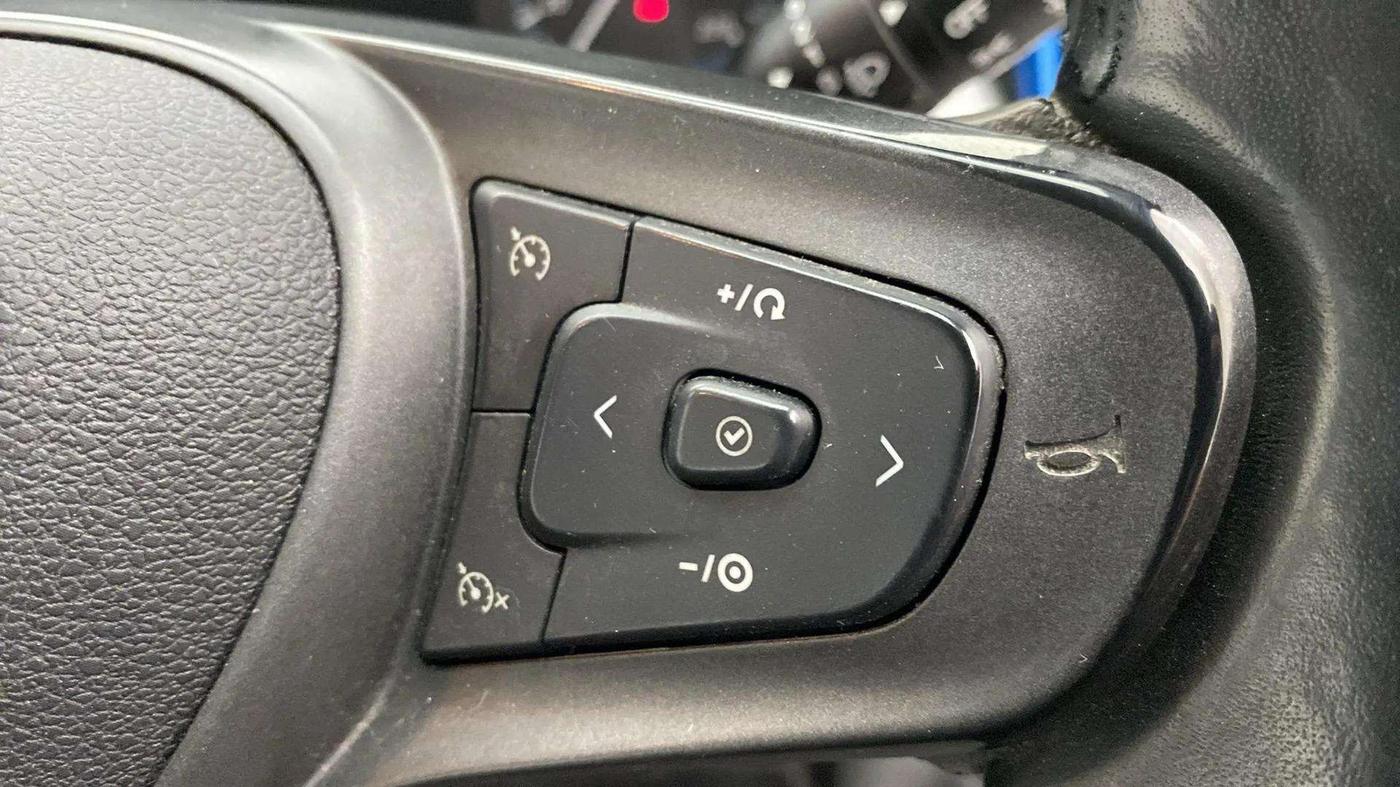 2022 Tata PUNCH CREATIVE  MT, Petrol, Manual, 34,207 km, Adaptive Cruise Control
