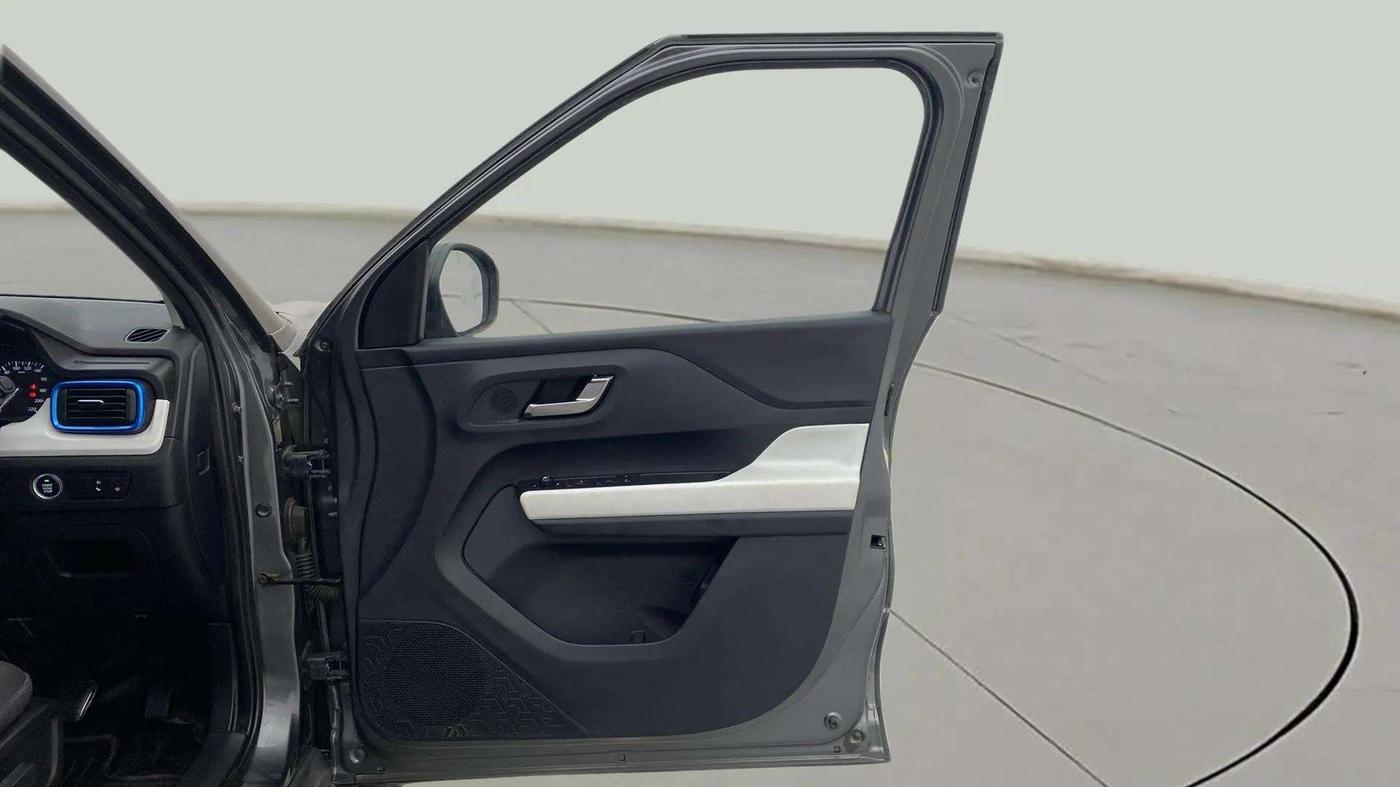 2022 Tata PUNCH CREATIVE  MT, Petrol, Manual, 34,207 km, RHS Front Door