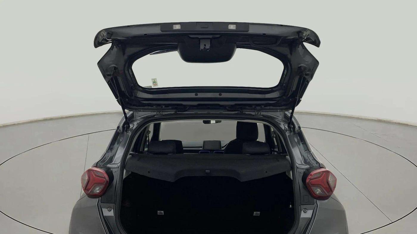 2022 Tata PUNCH CREATIVE  MT, Petrol, Manual, 34,207 km, Boot Door Open