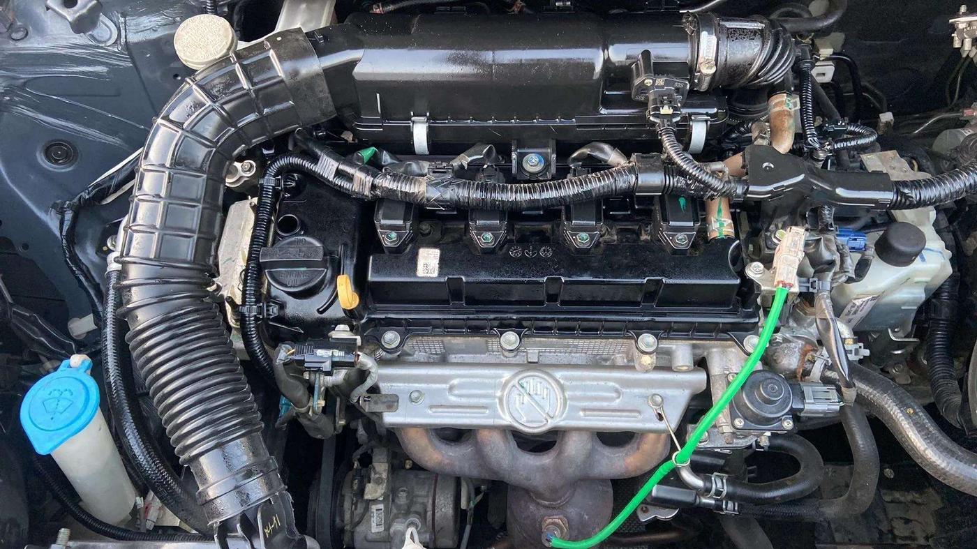 2021 Maruti Swift VXI AMT, Petrol, Automatic, 39,877 km, Open Bonet