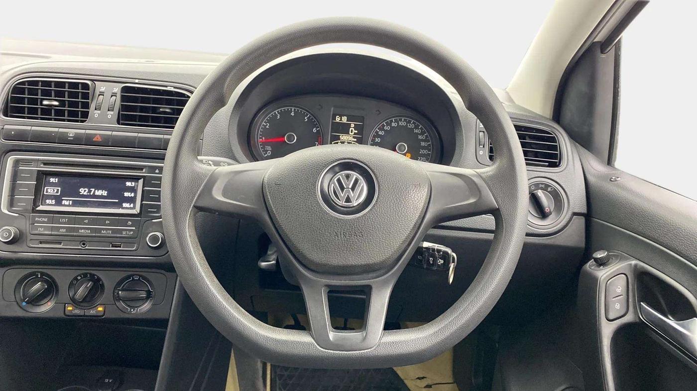 2016 Volkswagen Polo COMFORTLINE 1.2L, Petrol, Manual, 58,959 km, Steering Wheel Close Up