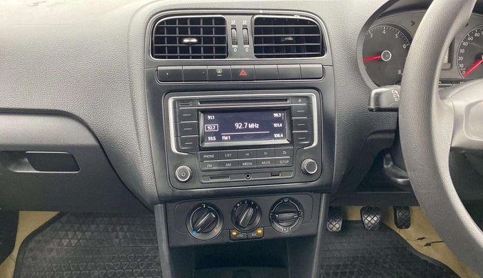 2016 Volkswagen Polo COMFORTLINE 1.2L, Petrol, Manual, 58,959 km, Air Conditioner