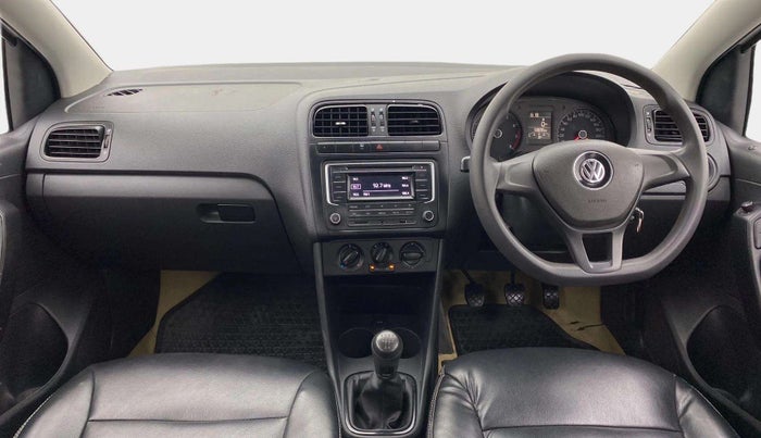 2016 Volkswagen Polo COMFORTLINE 1.2L, Petrol, Manual, 58,959 km, Dashboard