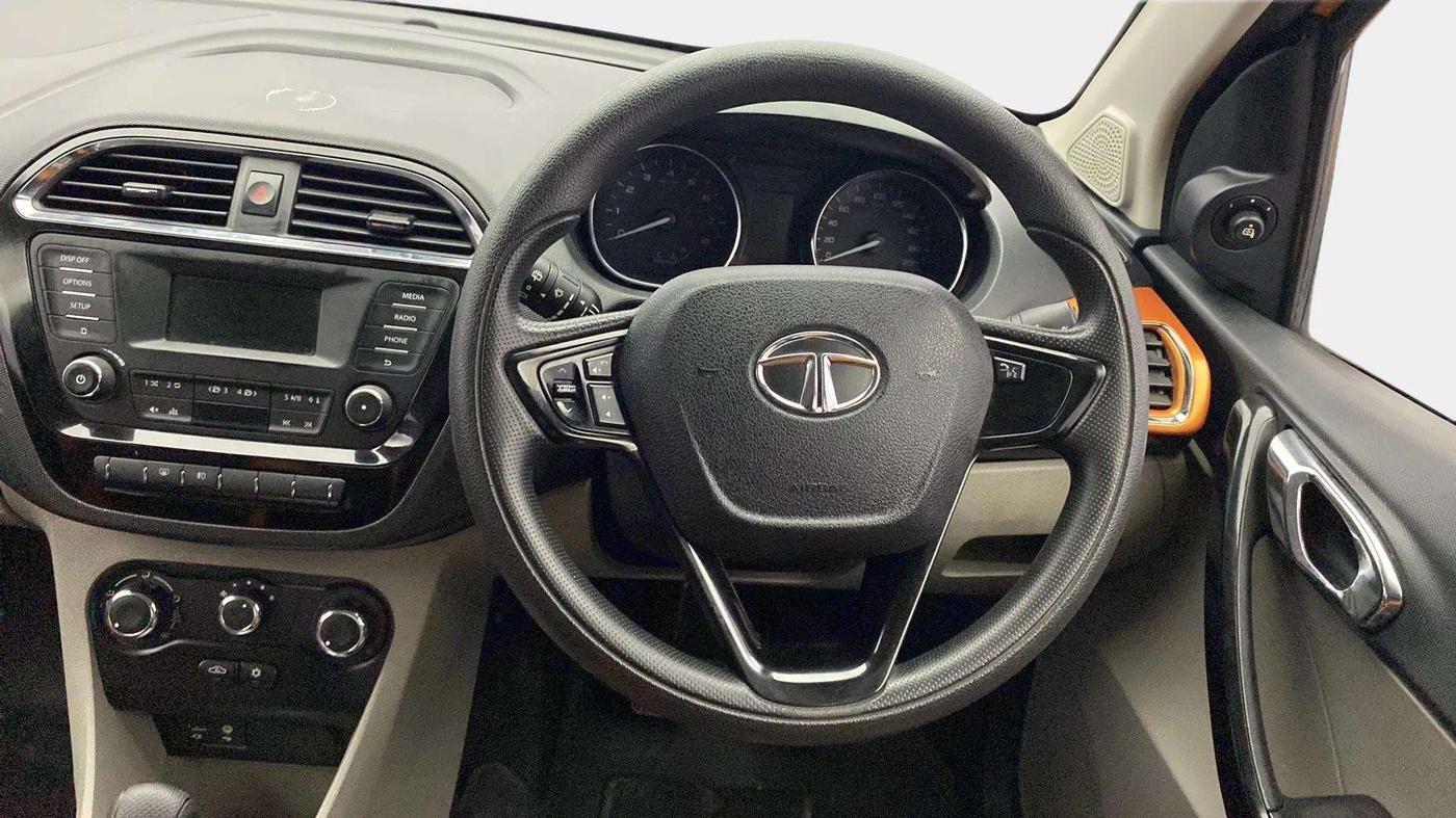 2018 Tata Tiago XZA PETROL, Petrol, Automatic, 17,160 km, Steering Wheel Close Up