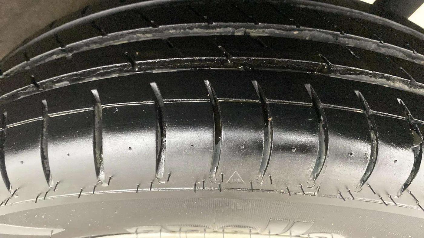 2015 Maruti Wagon R 1.0 VXI, Petrol, Manual, 29,061 km, Left Rear Tyre Tread