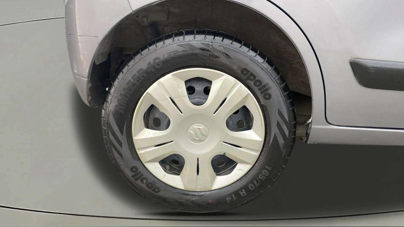 2015 Maruti Wagon R 1.0 VXI, Petrol, Manual, 29,061 km, Right Rear Wheel