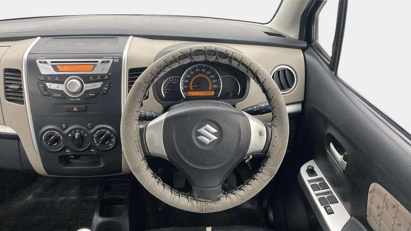 2015 Maruti Wagon R 1.0 VXI, Petrol, Manual, 29,061 km, Steering Wheel Close Up