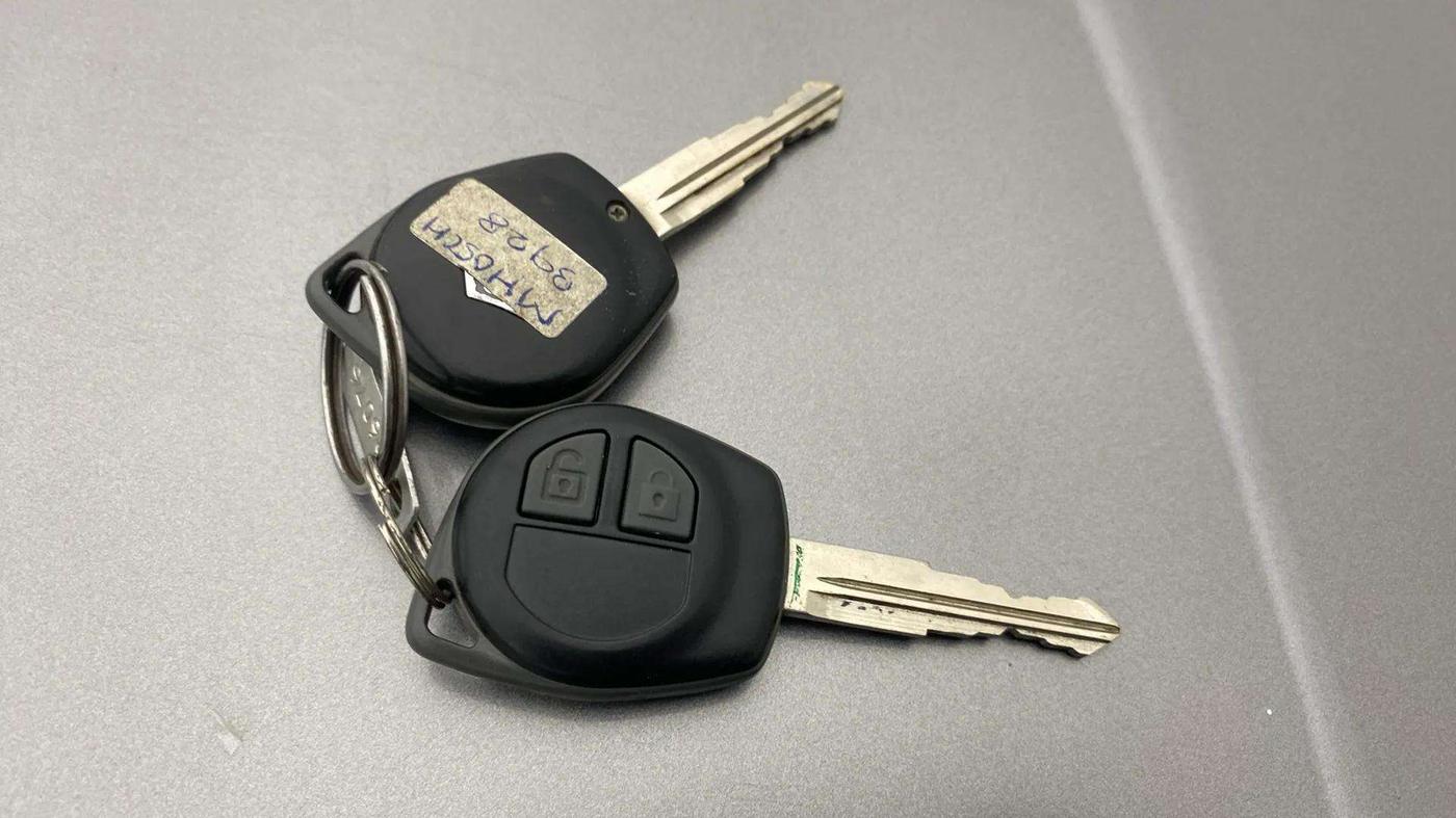 2015 Maruti Wagon R 1.0 VXI, Petrol, Manual, 29,061 km, Key Close Up