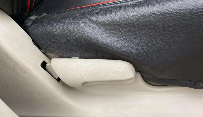 2019 Maruti Celerio VXI (O) CNG, CNG, Manual, 34,735 km, Driver Side Adjustment Panel