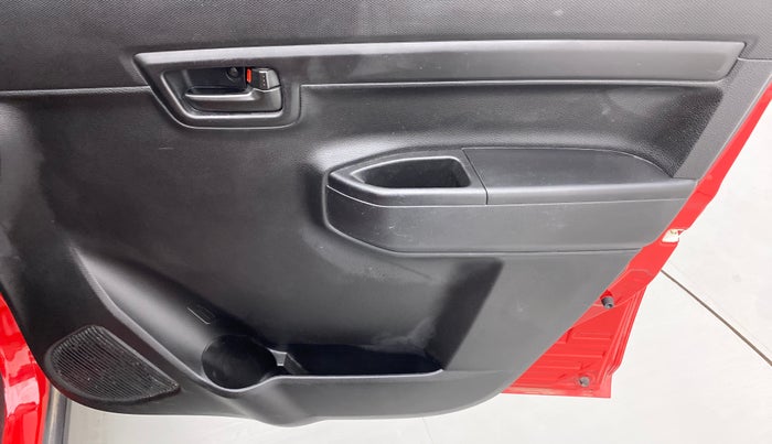 2022 Maruti S PRESSO VXI PLUS AMT, Petrol, Automatic, 5,744 km, Driver Side Door Panels Control