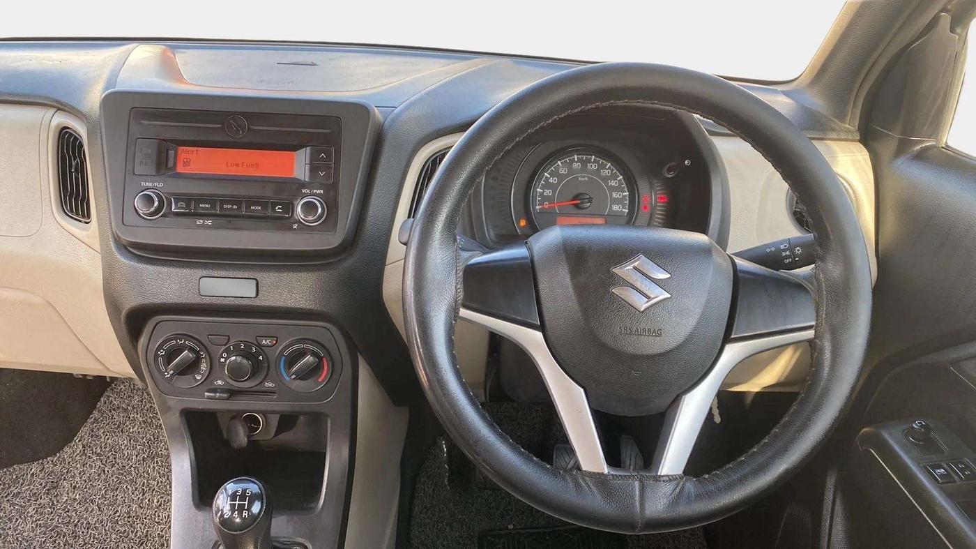 2019 Maruti New Wagon-R VXI 1.0, Petrol, Manual, 38,237 km, Steering Wheel Close Up