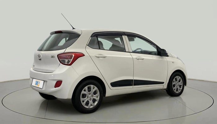 2016 Hyundai Grand i10 MAGNA 1.2 KAPPA VTVT, Petrol, Manual, 37,948 km, Right Back Diagonal