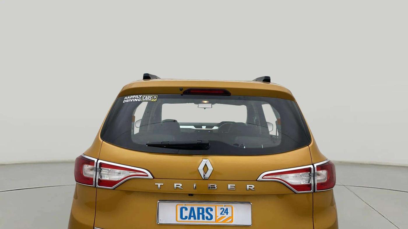 2020 Renault TRIBER RXZ AMT, Petrol, Automatic, 31,318 km, Rear Windshield
