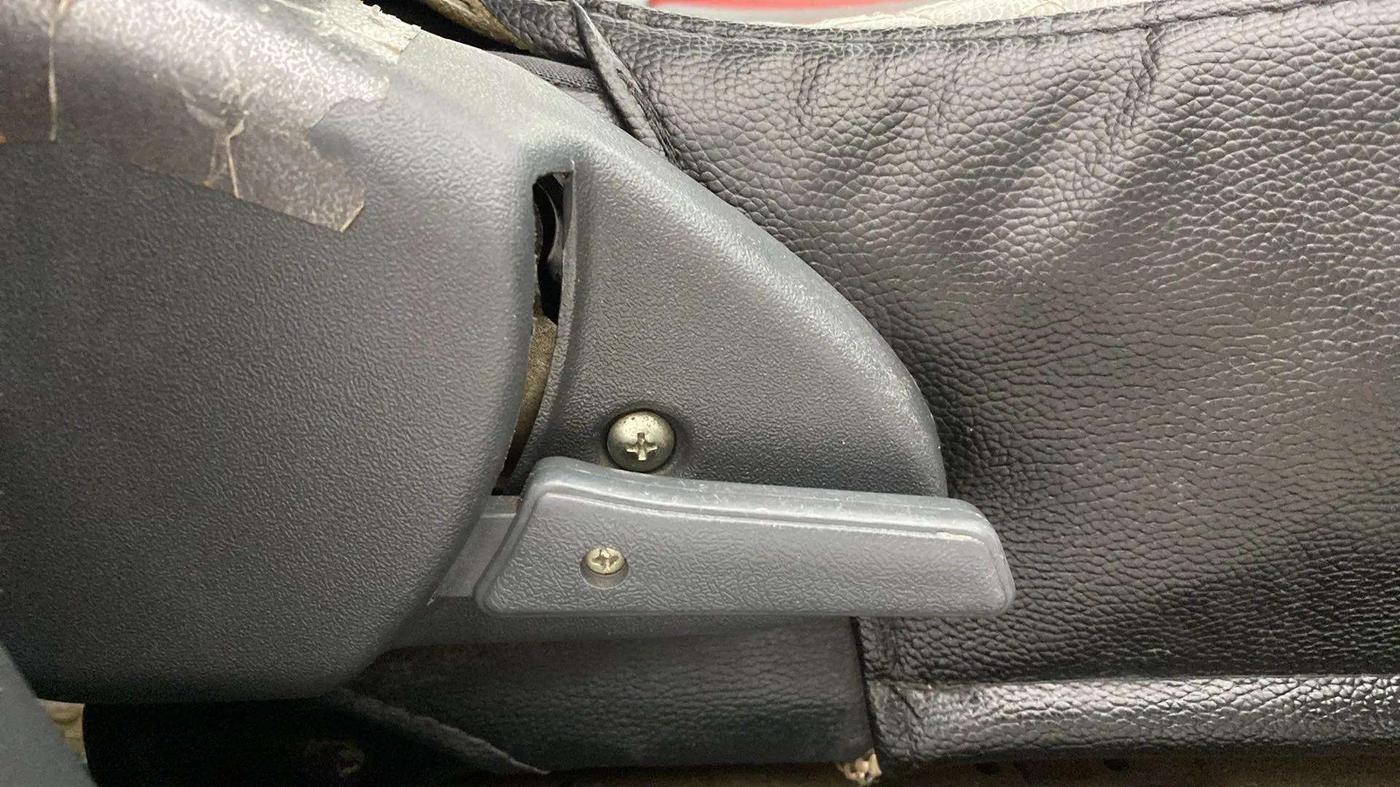 2017 Maruti Alto 800 VXI, Petrol, Manual, 97,255 km, Driver Side Adjustment Panel