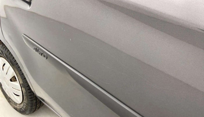 2017 Maruti Alto 800 VXI, Petrol, Manual, 97,255 km, Right rear door - Minor scratches