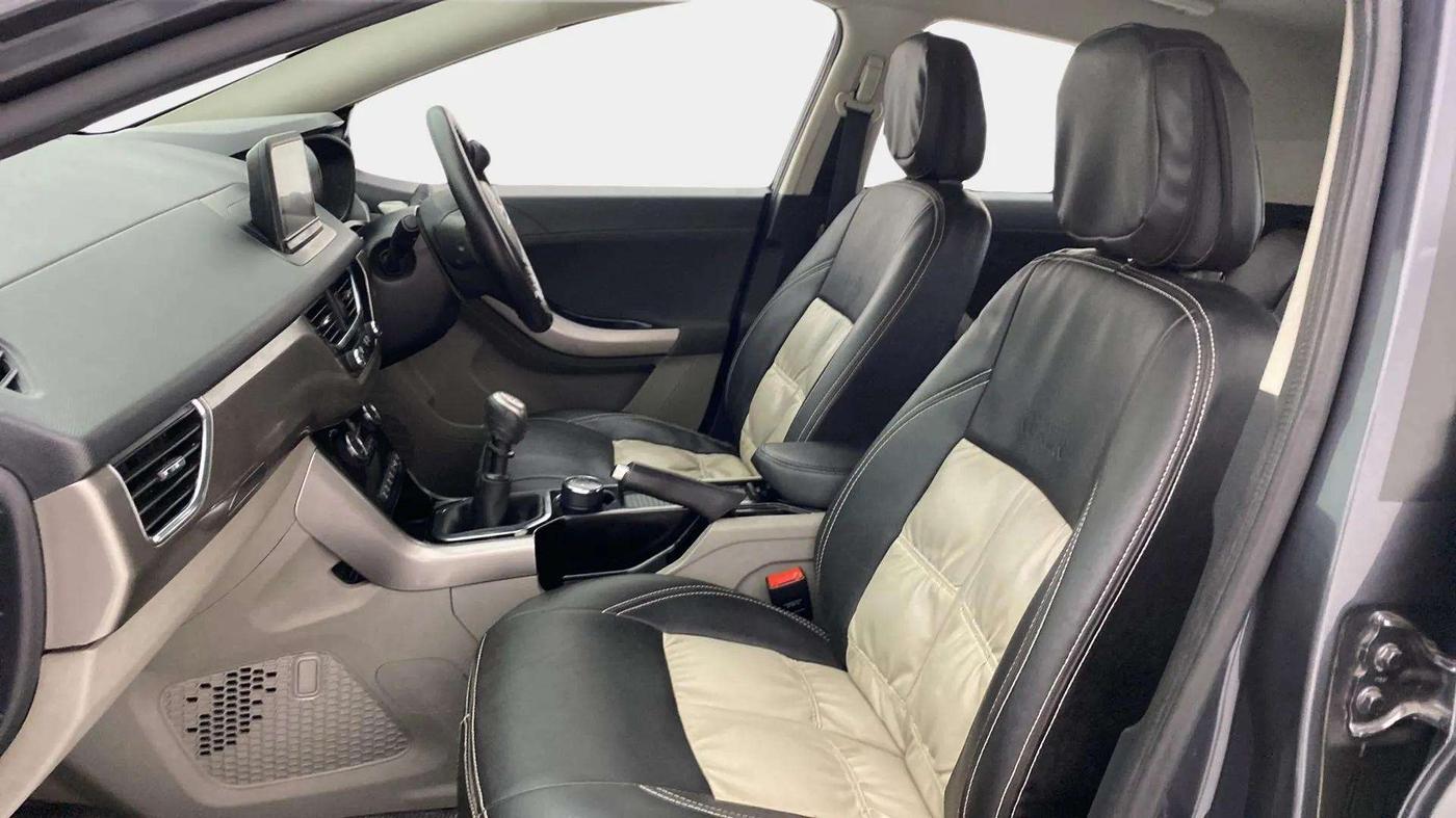 2019 Tata NEXON XZ PLUS PETROL, Petrol, Manual, 63,962 km, Right Side Front Door Cabin