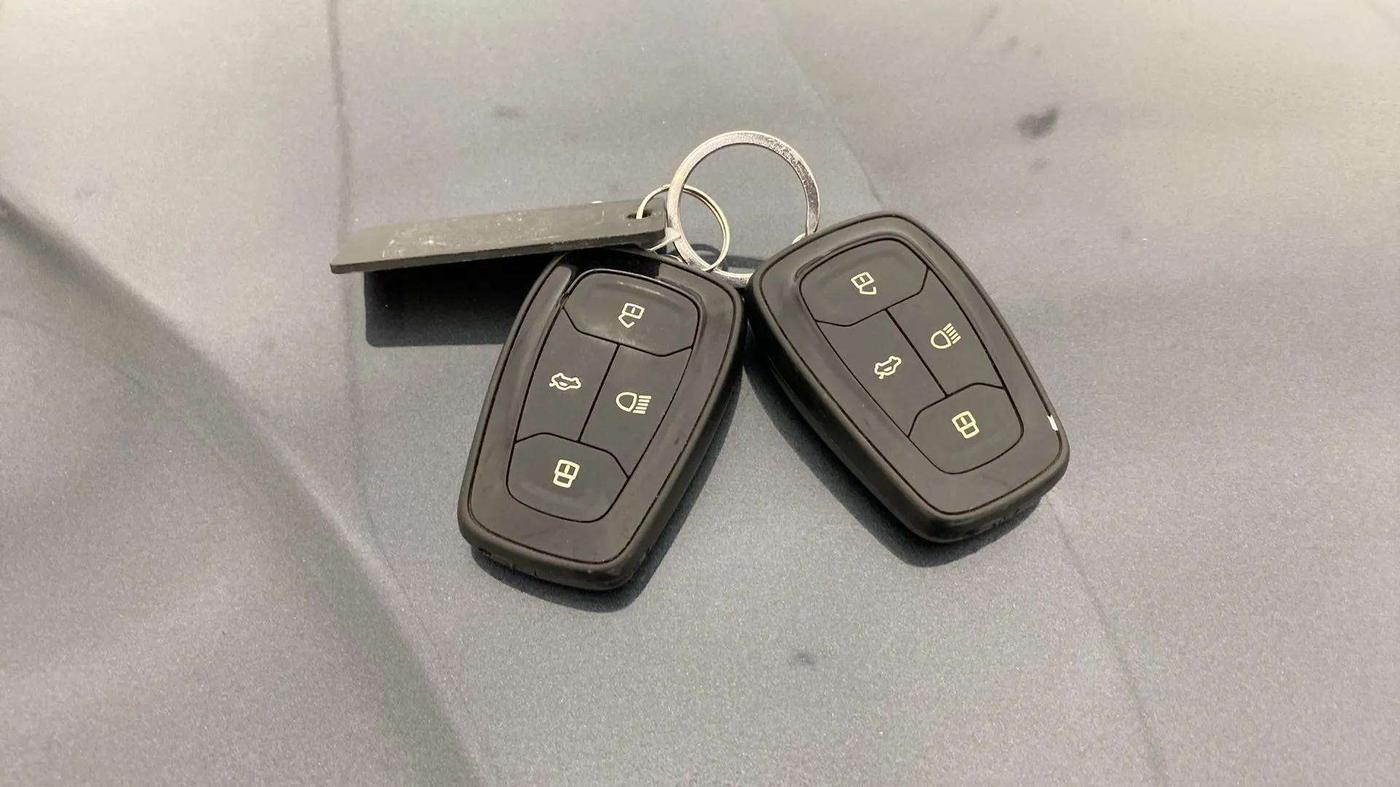 2019 Tata NEXON XZ PLUS PETROL, Petrol, Manual, 63,962 km, Key Close Up