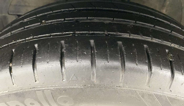 2023 Maruti Baleno ZETA PETROL 1.2, Petrol, Manual, 30,785 km, Left Front Tyre Tread