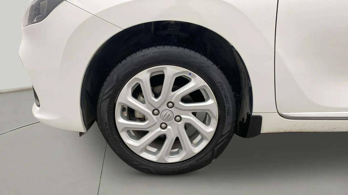 2023 Maruti Baleno ZETA PETROL 1.2, Petrol, Manual, 30,785 km, Left Front Wheel