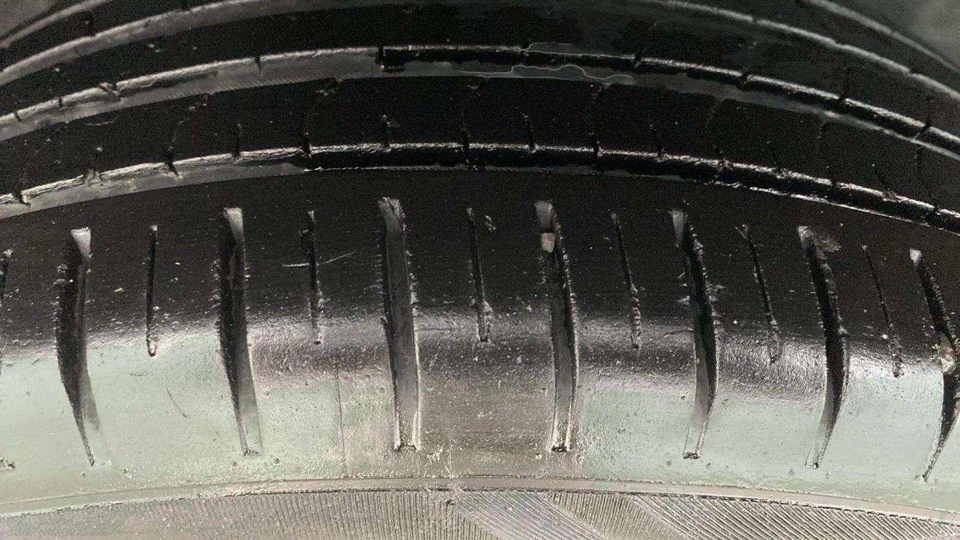 2023 Maruti Baleno ZETA PETROL 1.2, Petrol, Manual, 30,785 km, Right Rear Tyre Tread