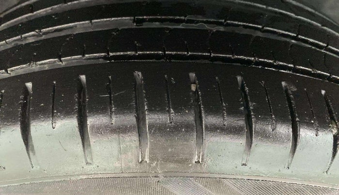 2023 Maruti Baleno ZETA PETROL 1.2, Petrol, Manual, 30,785 km, Right Rear Tyre Tread
