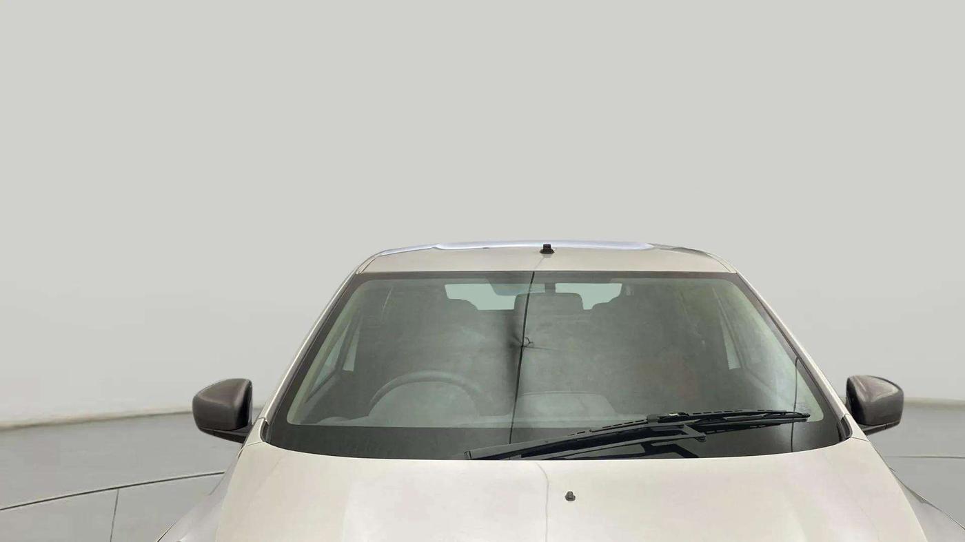 2019 Renault Kwid RXT 1.0 (O), Petrol, Manual, 27,354 km, Front Windshield