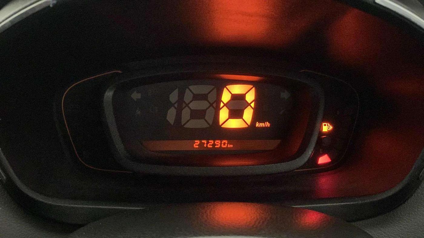 2019 Renault Kwid RXT 1.0 (O), Petrol, Manual, 27,354 km, Odometer Image