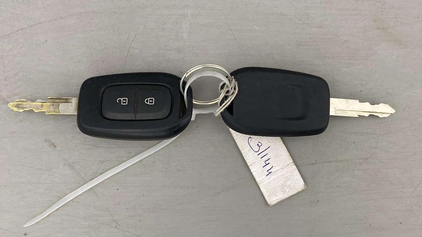 2019 Renault Kwid RXT 1.0 (O), Petrol, Manual, 27,354 km, Key Close Up