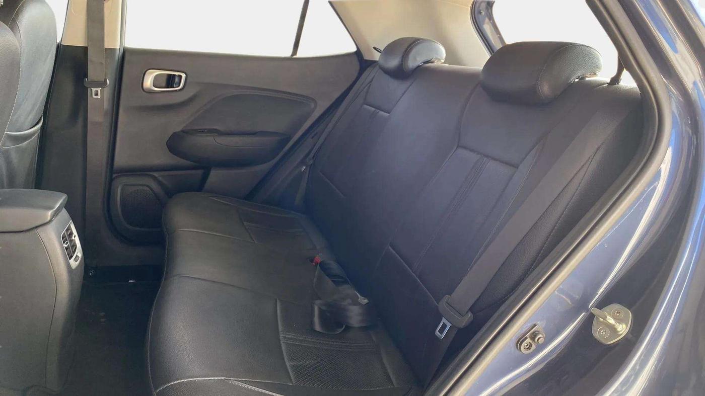2021 Hyundai VENUE S+ 1.2, Petrol, Manual, 32,597 km, Right Side Rear Door Cabin